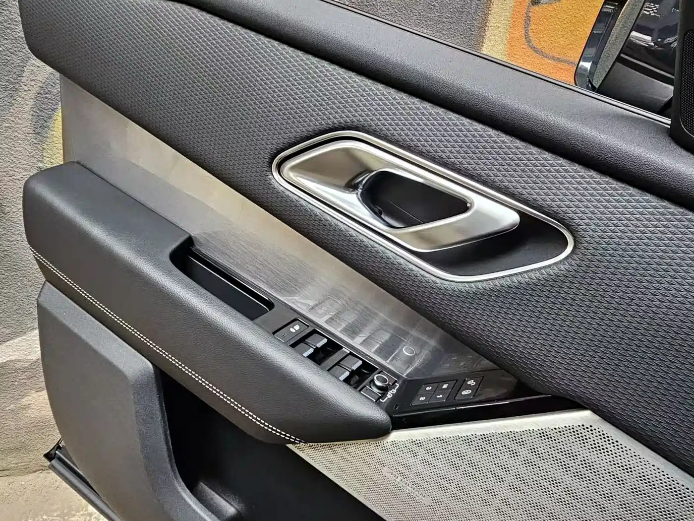 Land Rover Range Rover Velar 2018 P380 R-DYNAMIC SE фото 6