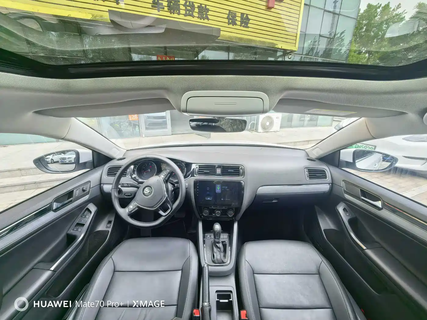 Volkswagen Sagitar 2018 1.6L Automatic Comfort фото 14