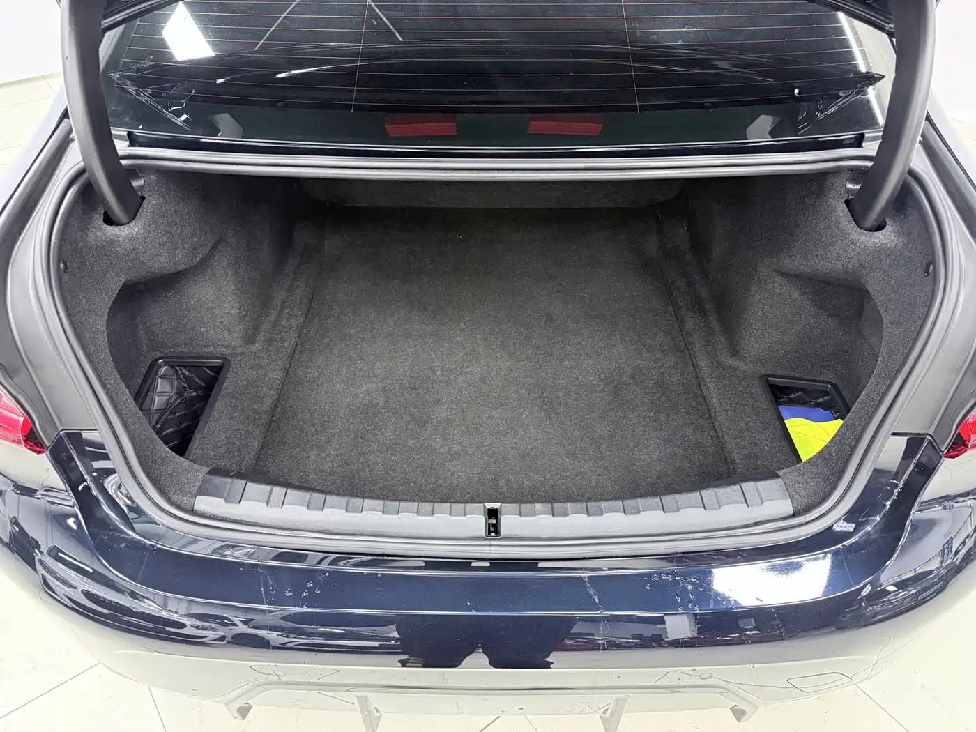 BMW 3 Series 2023 320Li M Sport Package фото 26