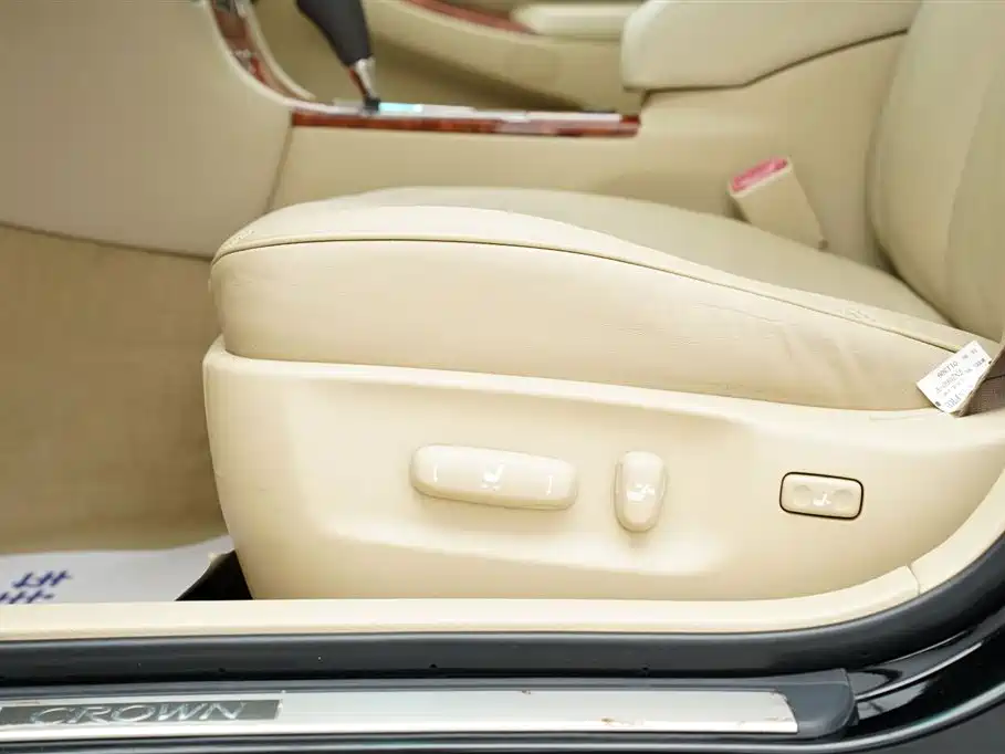 Toyota Crown 2007 2006 2.5L Royal Leather Edition