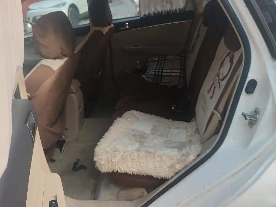 BAIC E-Series 2012 2012 Hatchback 1.5L Automatic Leshang Edition