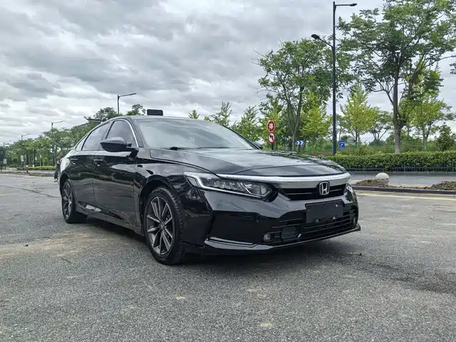 Honda Inspire 260TURBO, Элегант