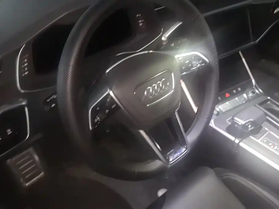 Audi A6L 2025 45 TFSI quattro Premium Sport + Exclusive Package фото 15