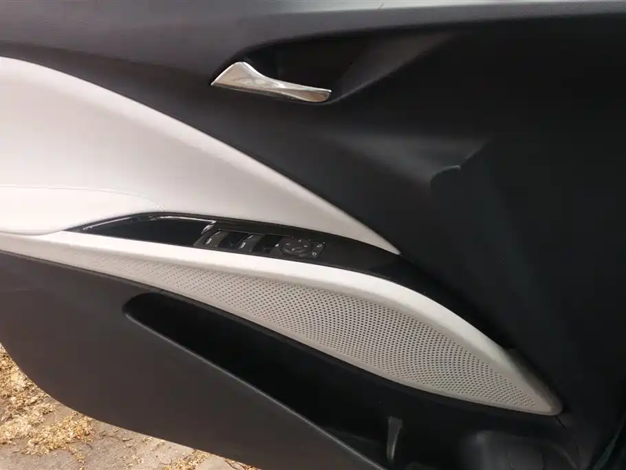 Buick Velite 6 2019 Connected Smart Edition фото 7