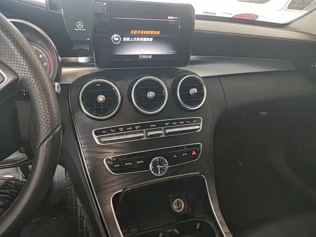 Mercedes-Benz C-Class 2015 Facelift C 180 L Sport фото 13