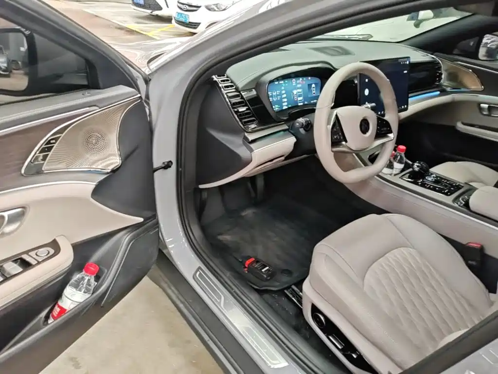 BYD Han 2025 2025 DM-i Smart Driving Edition 125KM LiDAR Flagship