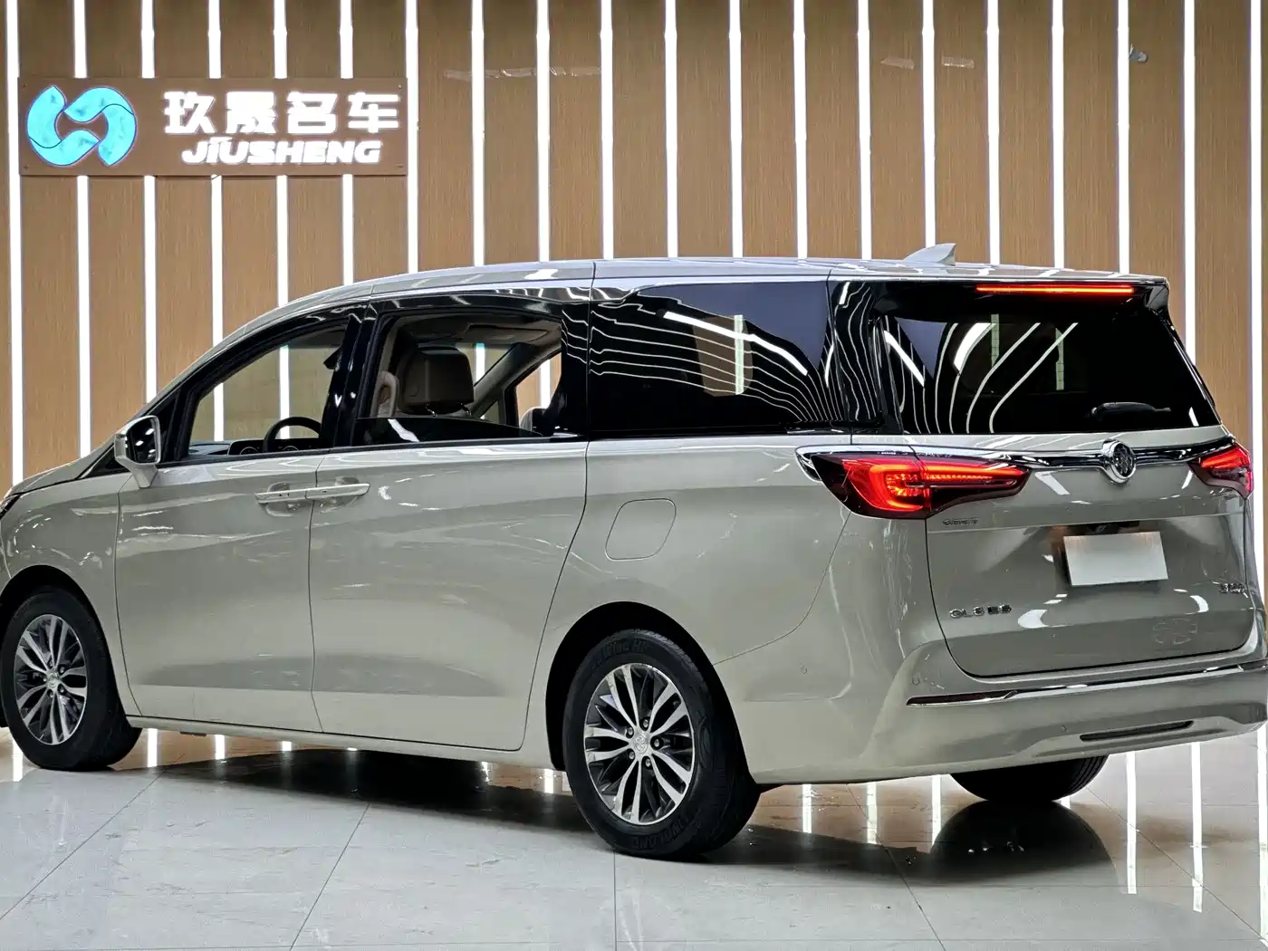 Buick GL8 2020 Model ES Landglory 653T Premium фото 19