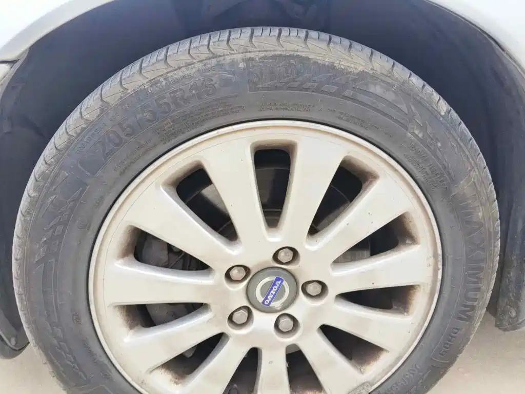 Volvo S40 2010 2010 2.0L Automatic Wisdom Edition