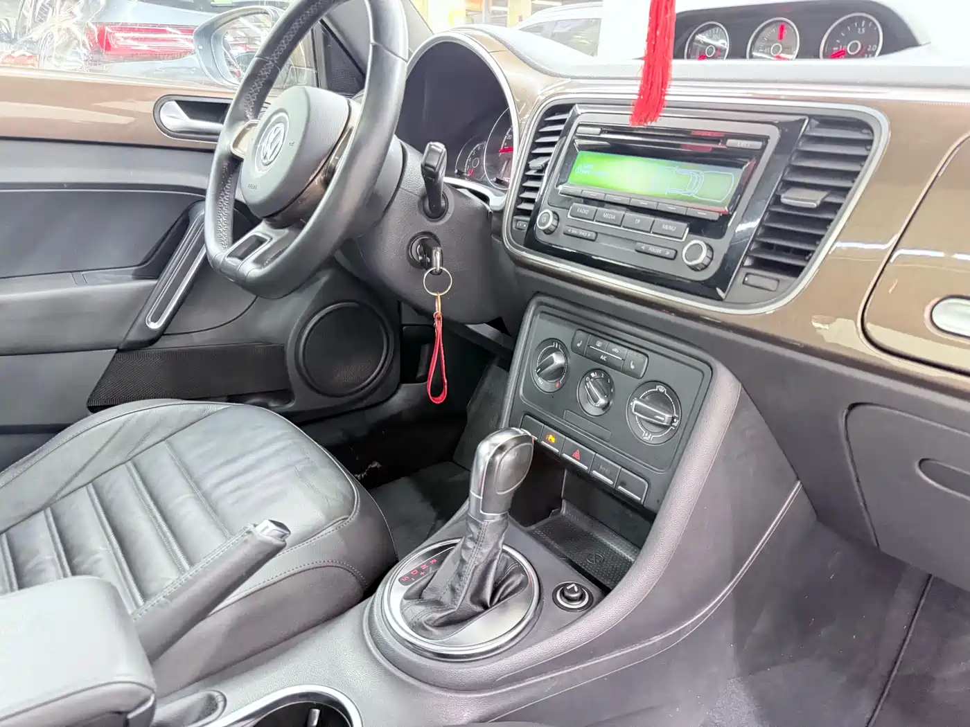 Volkswagen Beetle 2013 1.2TSI Comfort фото 15