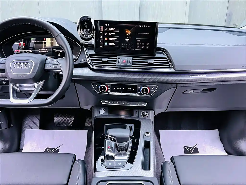 Audi Q5L 2022 40T Luxury Dynamic фото 12