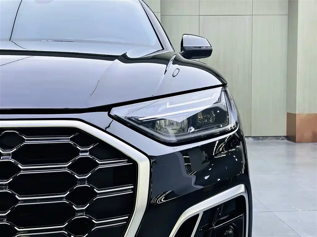 Audi Q5L 2022 40T Luxury Dynamic фото 7