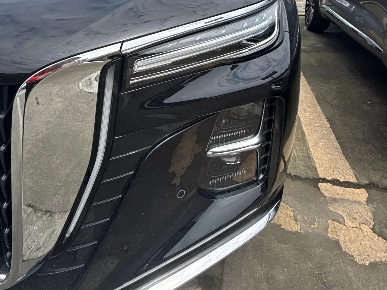 Hongqi H5 2025 1.5T DCT Flag Rhythm 500,000 Units Memorial Edition фото 4