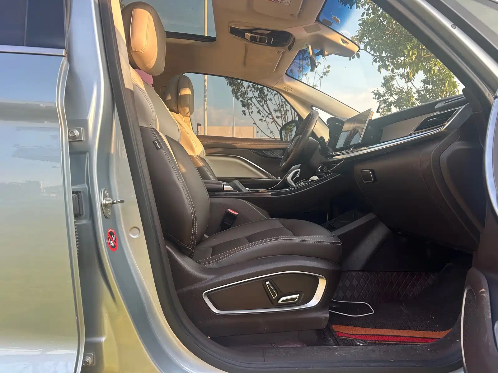 Фото 9 - Geely Jiaji
