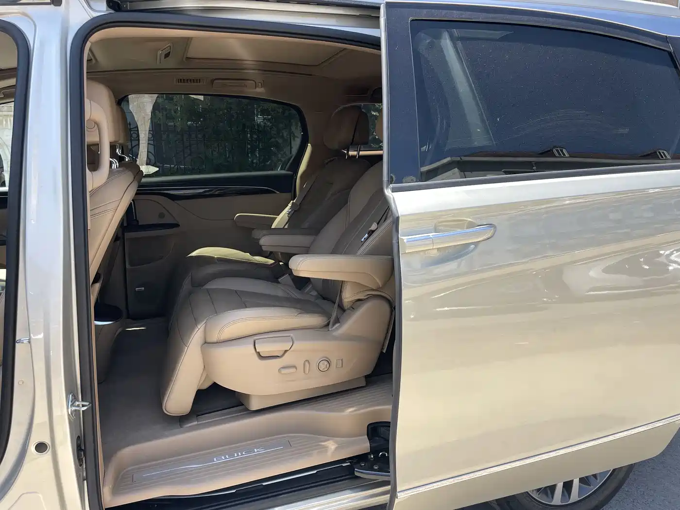 Buick GL8 2018 ES 28T Flagship Type China VI фото 17