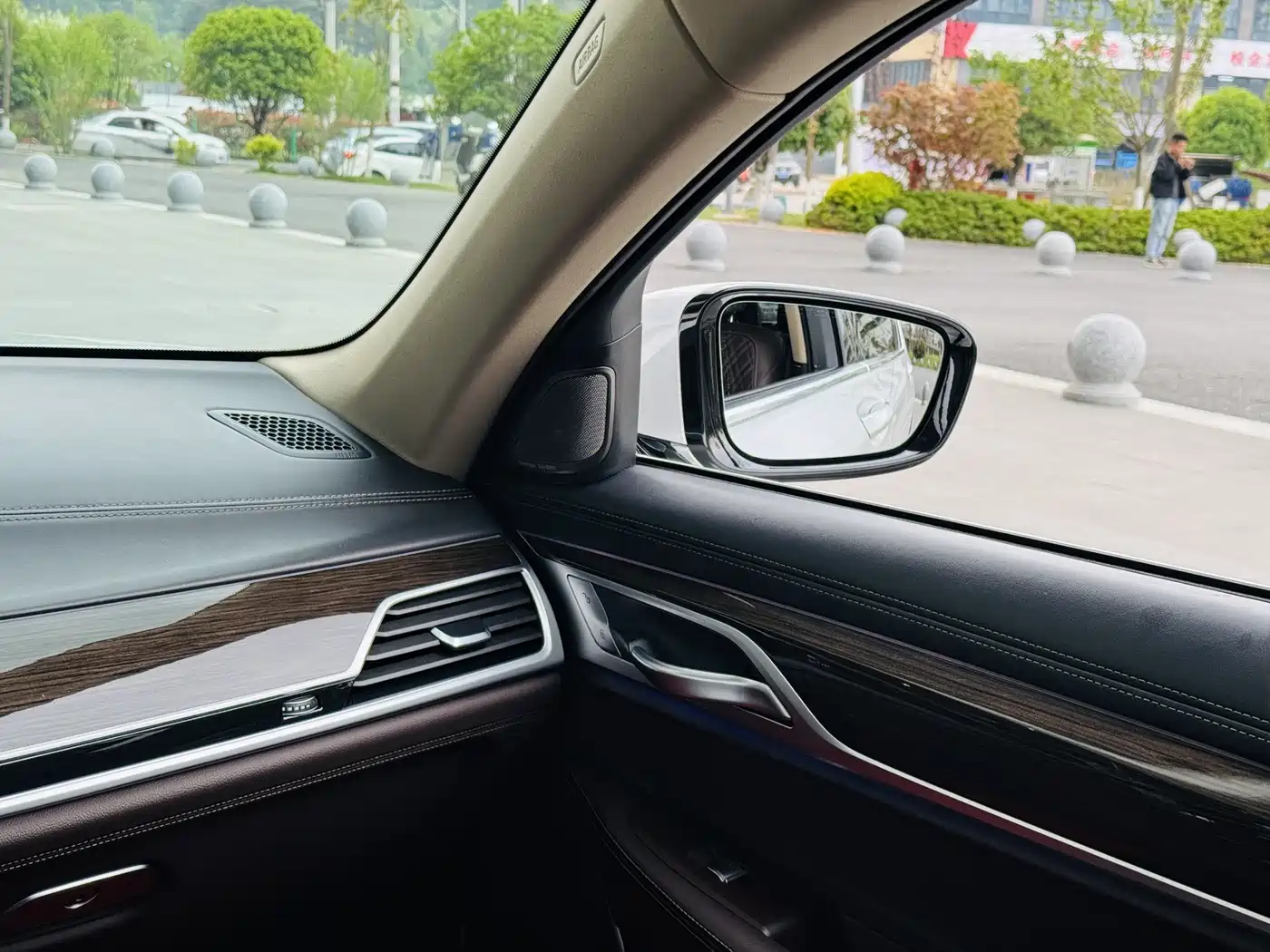 BMW 7 Series 2021 Model 730Li Luxury Package фото 22