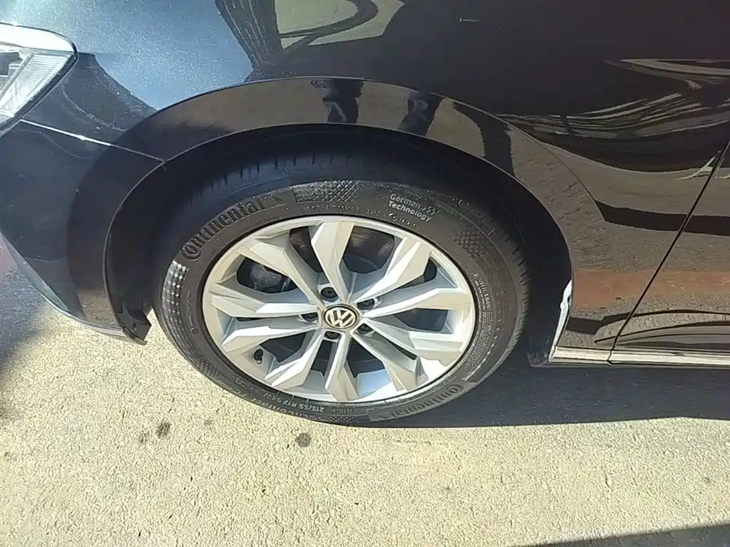 Volkswagen Magotan 2017 330TSI DSG Luxury фото 23