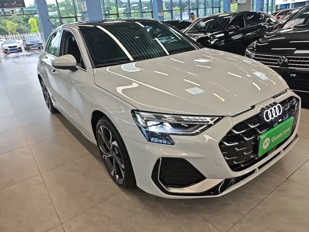 Audi A3 2025 2025 Sportback 35TFSI Flying Premium