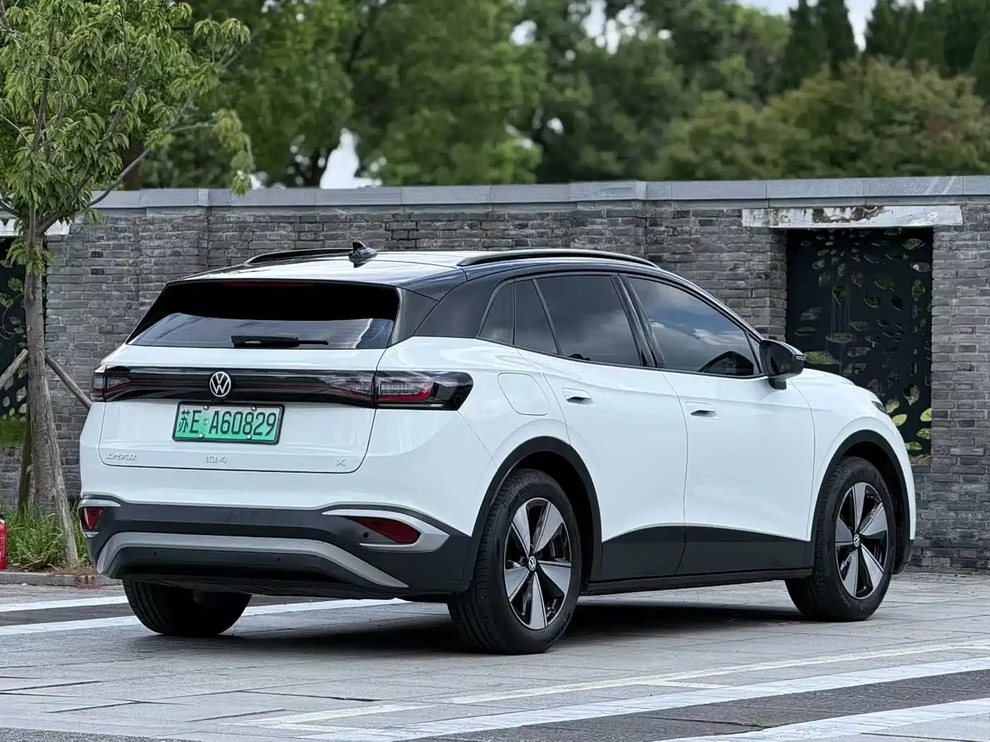 2025 Volkswagen ID.4 X