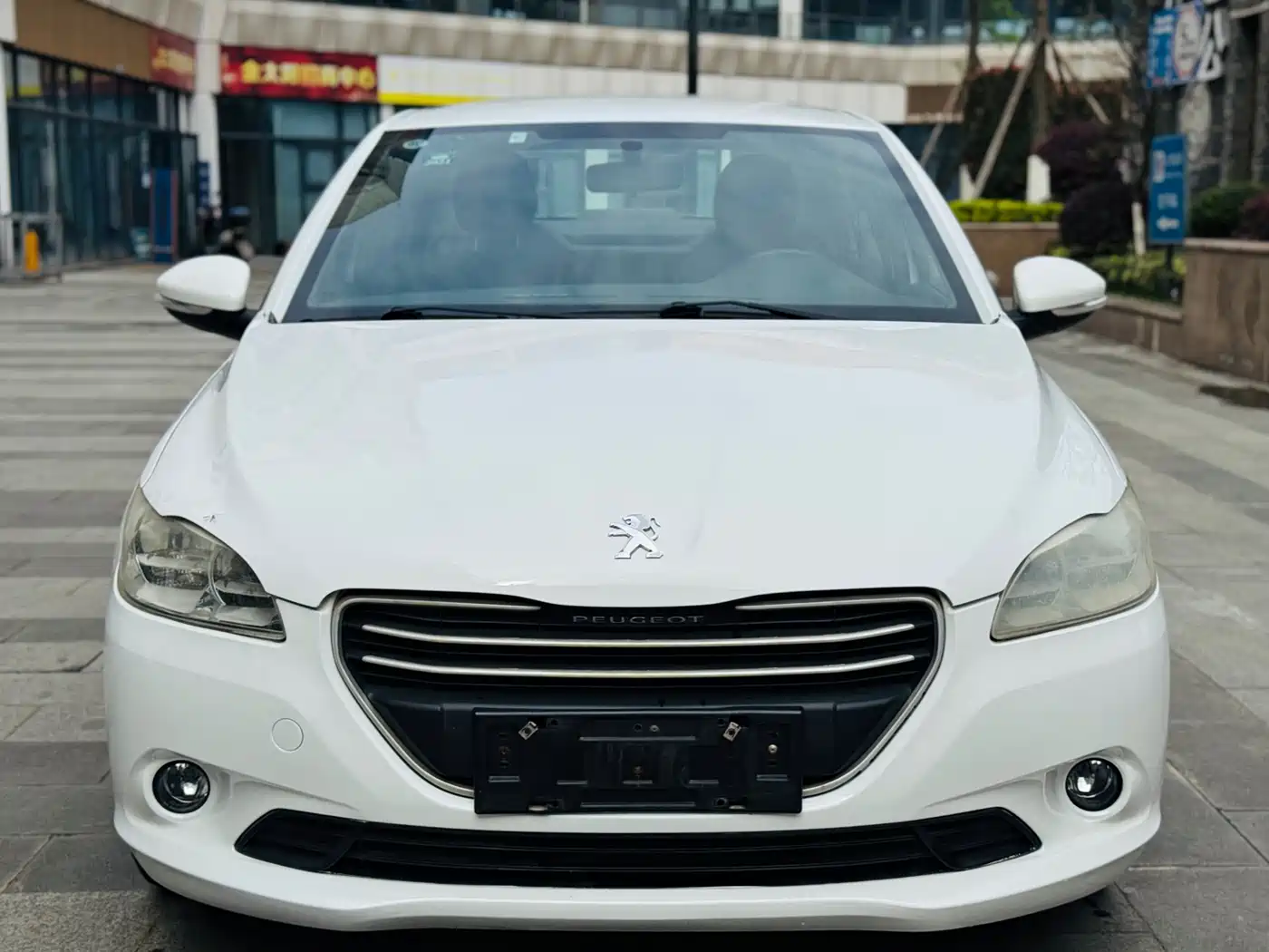 Peugeot 301 2016 1.6L Auto Comfort Edition фото 2