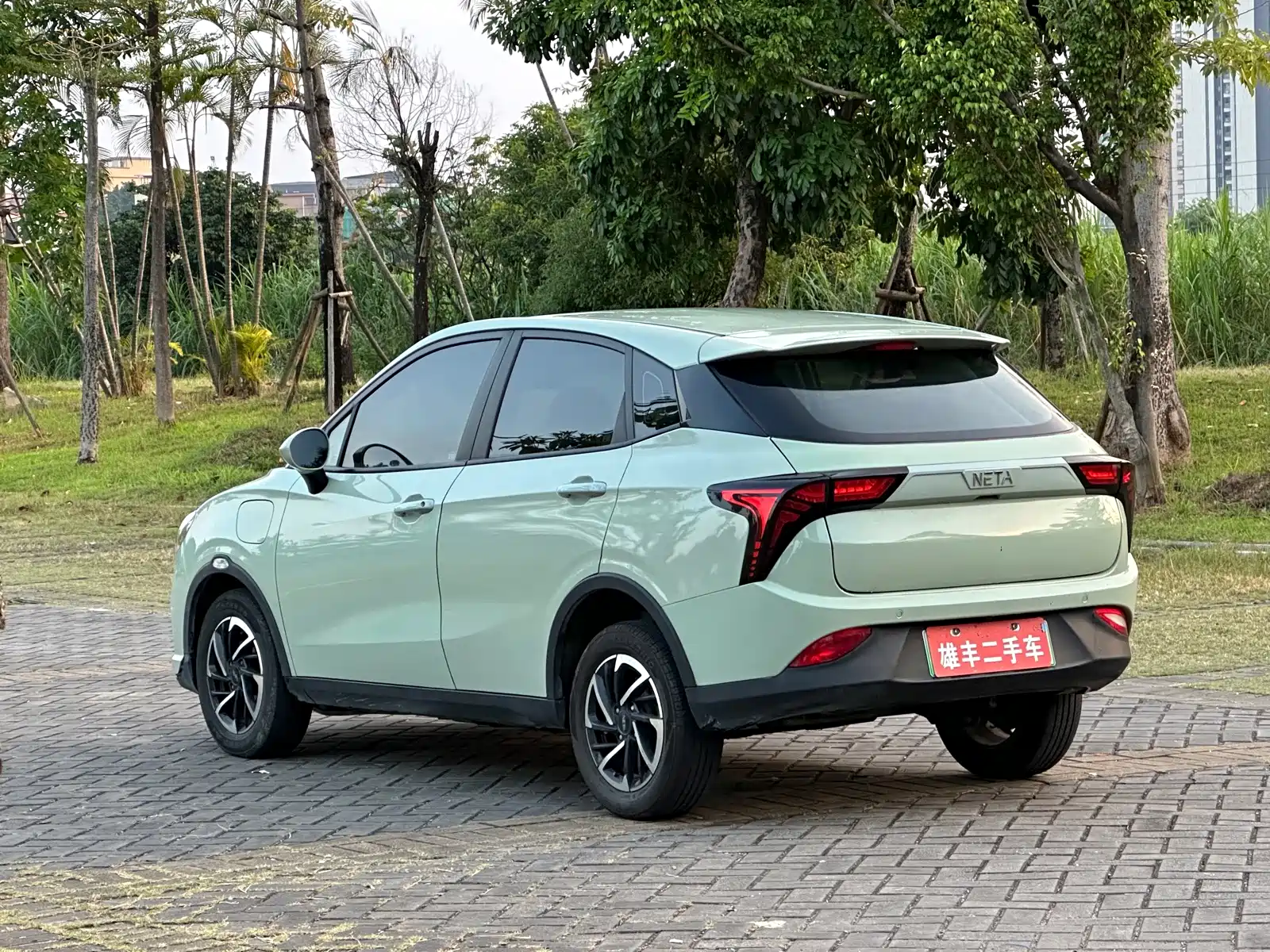 Photo 5 - Nezha Auto Nezha V