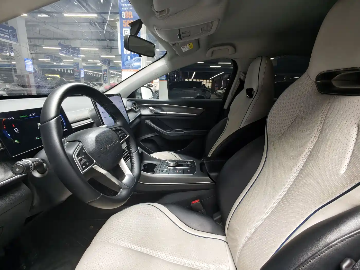 BYD Destroyer 05 2024 Glory Edition DM-i 55KM Luxury фото 5