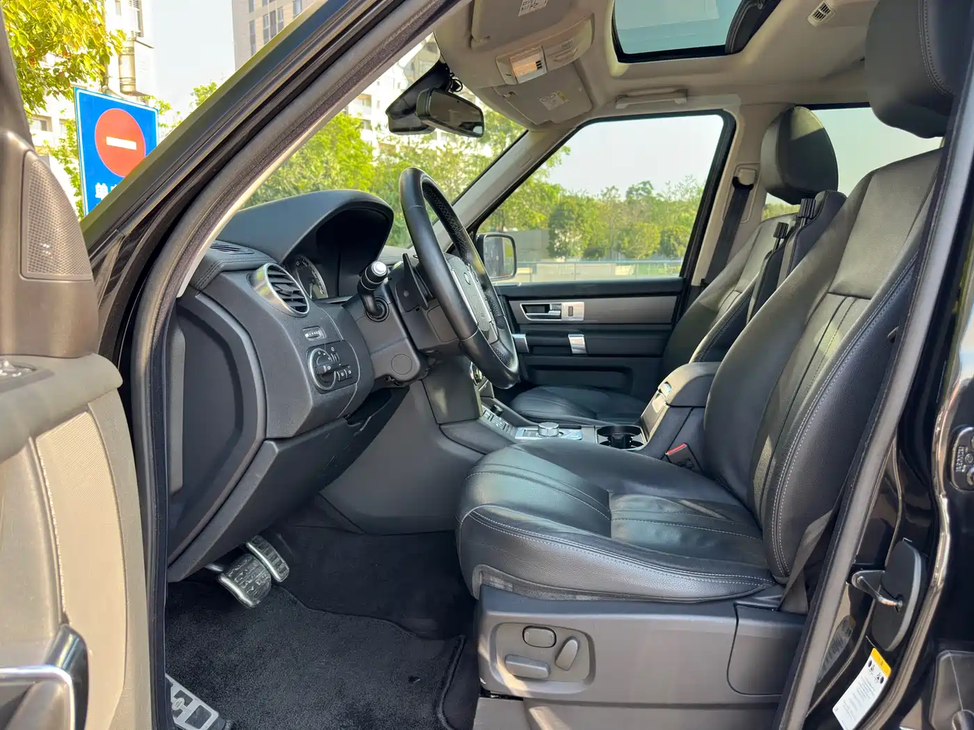 Land Rover Discovery 2012 3.0 SDV6 HSE Diesel фото 8