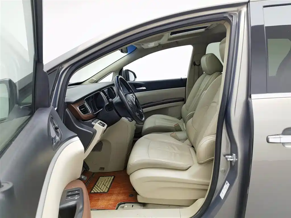 Buick GL8 2018 28T Luxury Model China VI фото 10