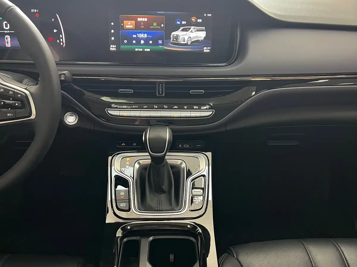 GAC TRUMPCHI TRUMPCHI M6