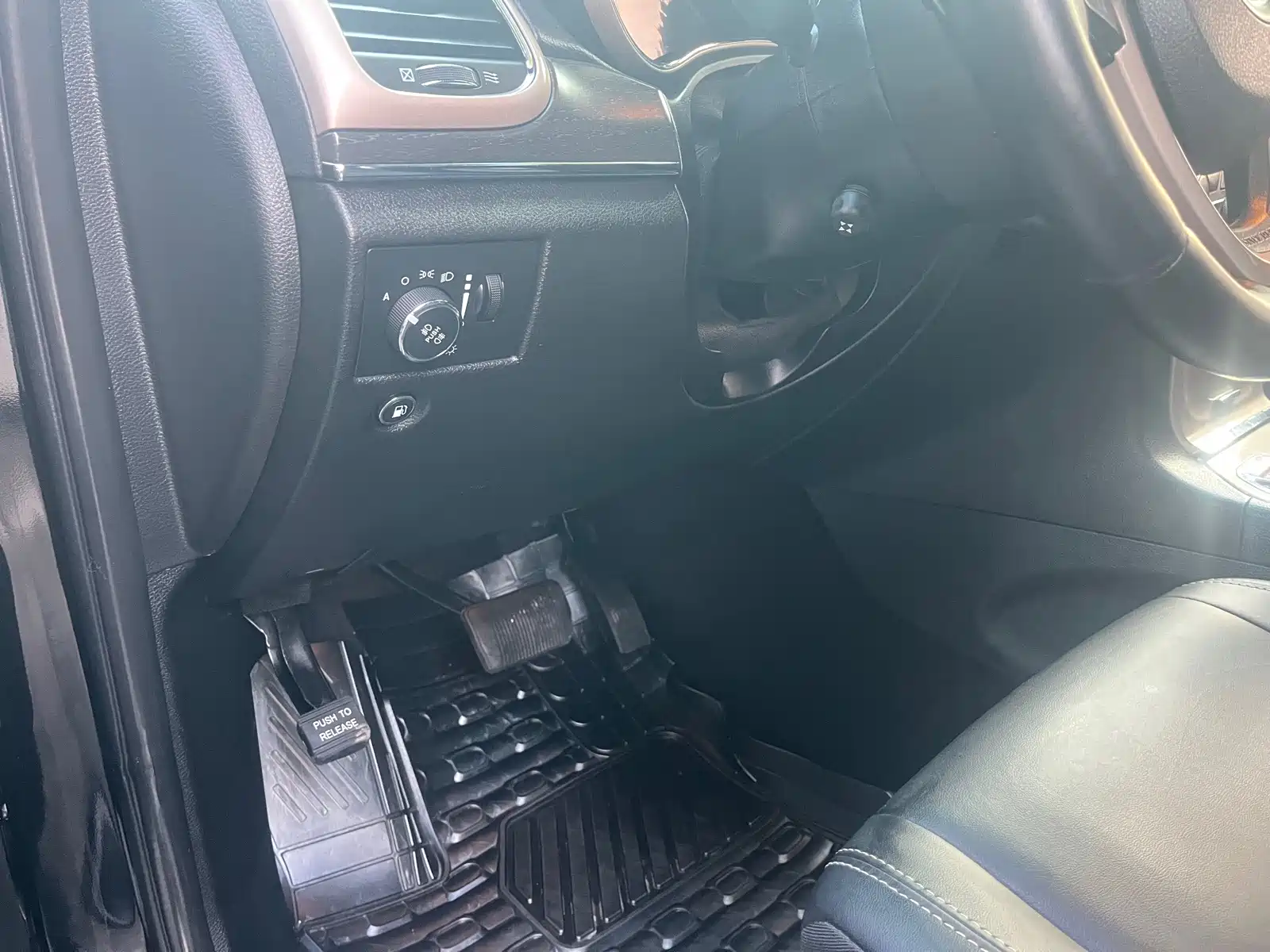 Фото 11 - Jeep Grand Cherokee (Import)