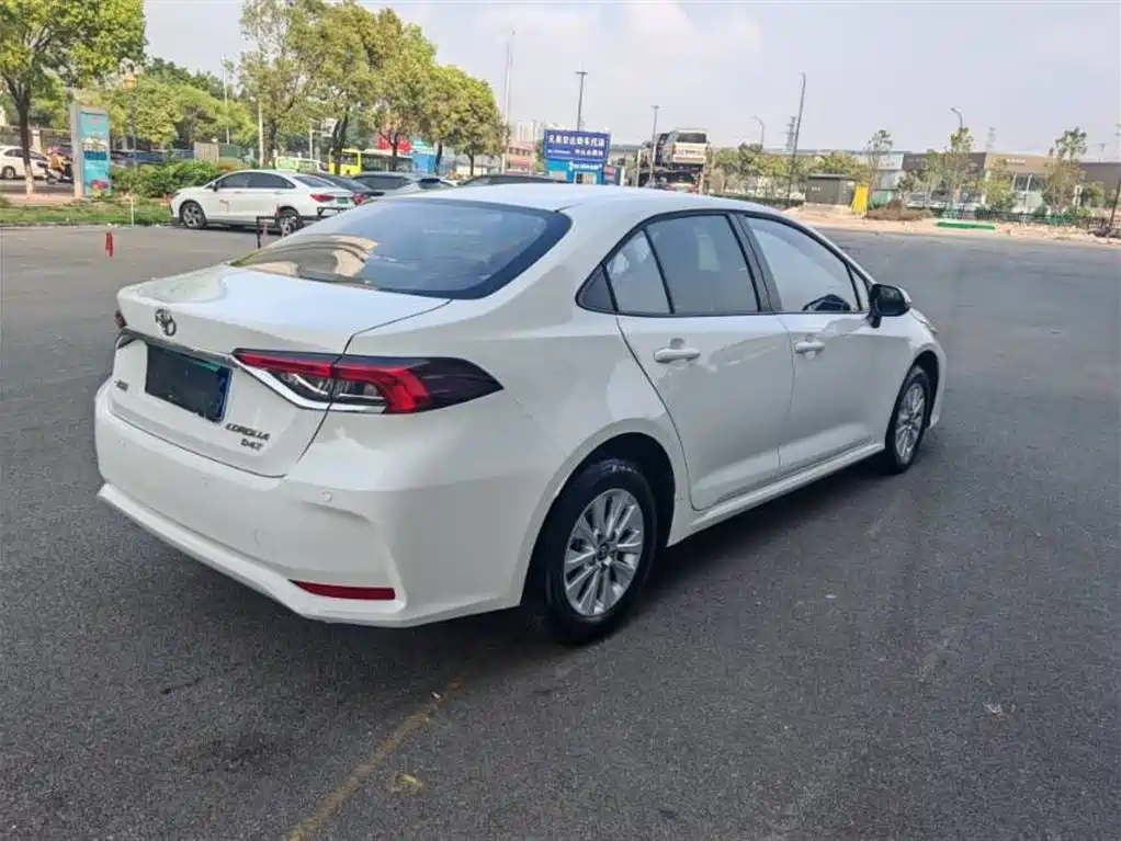 Toyota Corolla 2023 1.2T Pioneer Edition фото 4