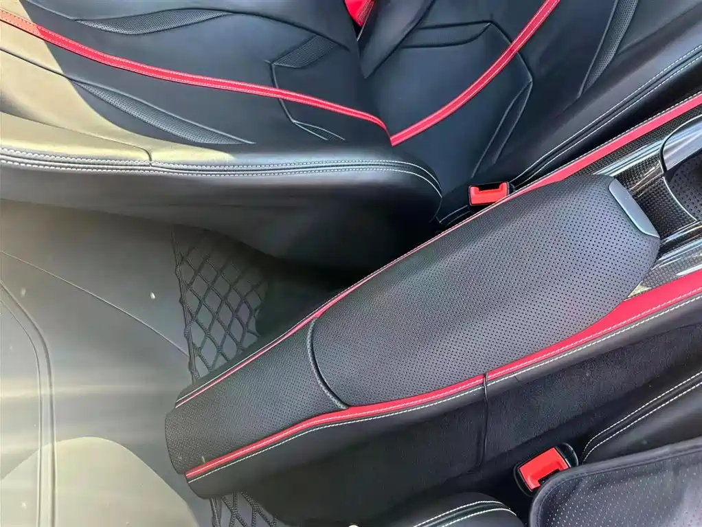 Ferrari 812 2019 2017 6.5L Superfast