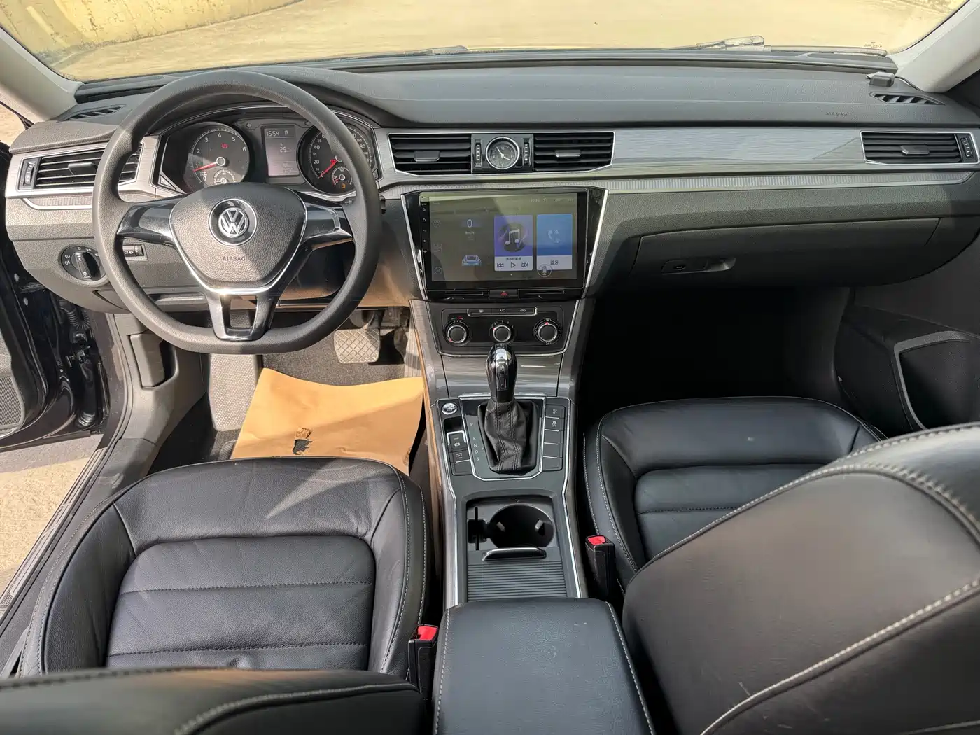 Volkswagen Passat 2015 1.8TSI Automatic Prestige Edition фото 9