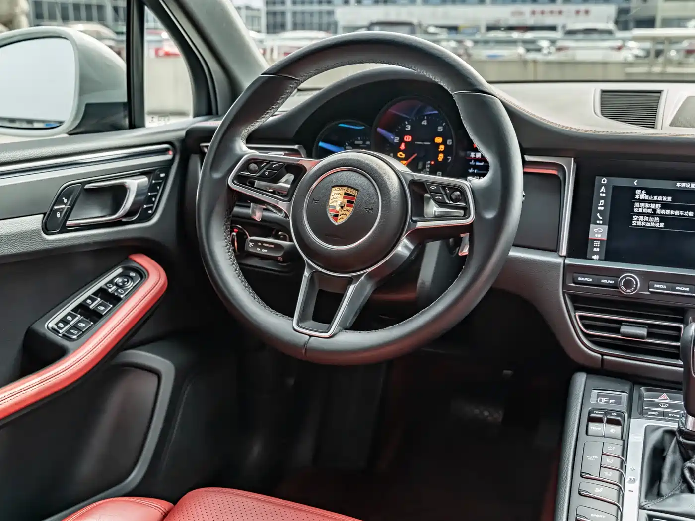 Porsche Macan 2018 Macan 2.0T фото 18