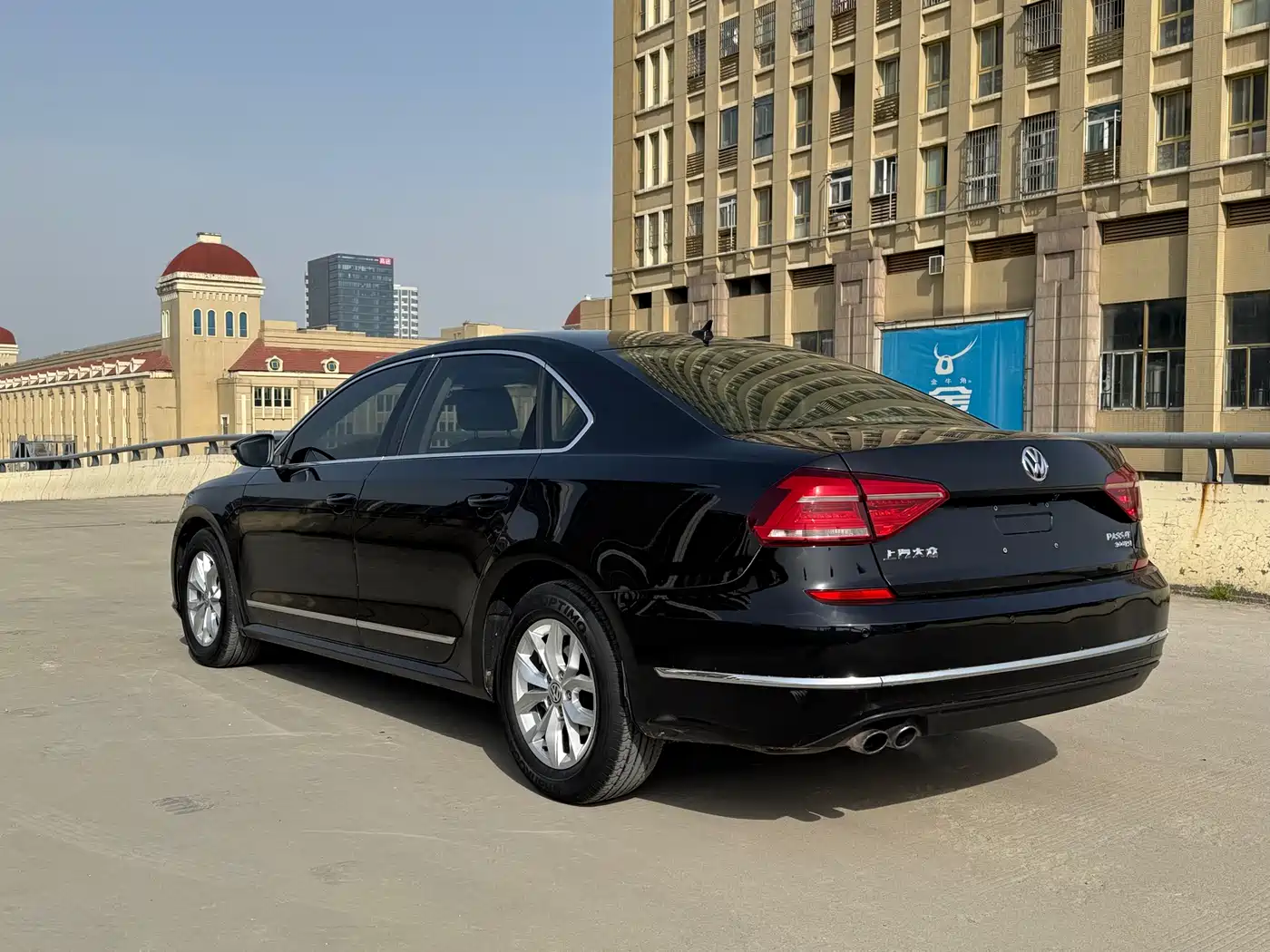 Volkswagen Passat 2015 1.8TSI Automatic Prestige Edition фото 14