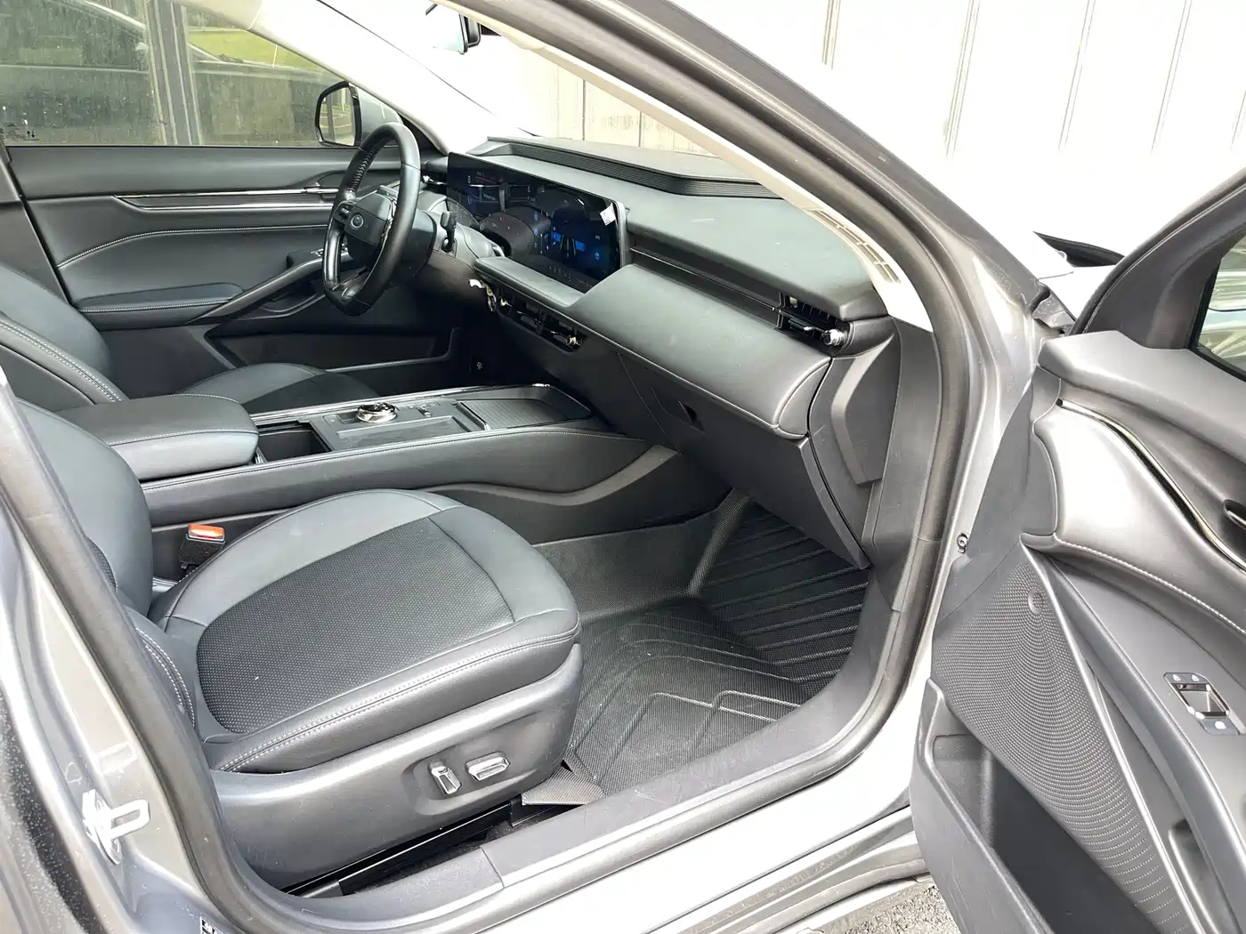 Фото 6 - Ford Mondeo