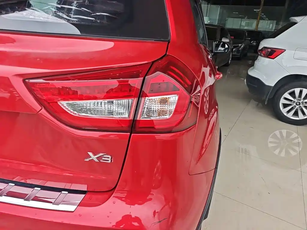 Geely Vision X3 2017 2017 1.5L Automatic Premium