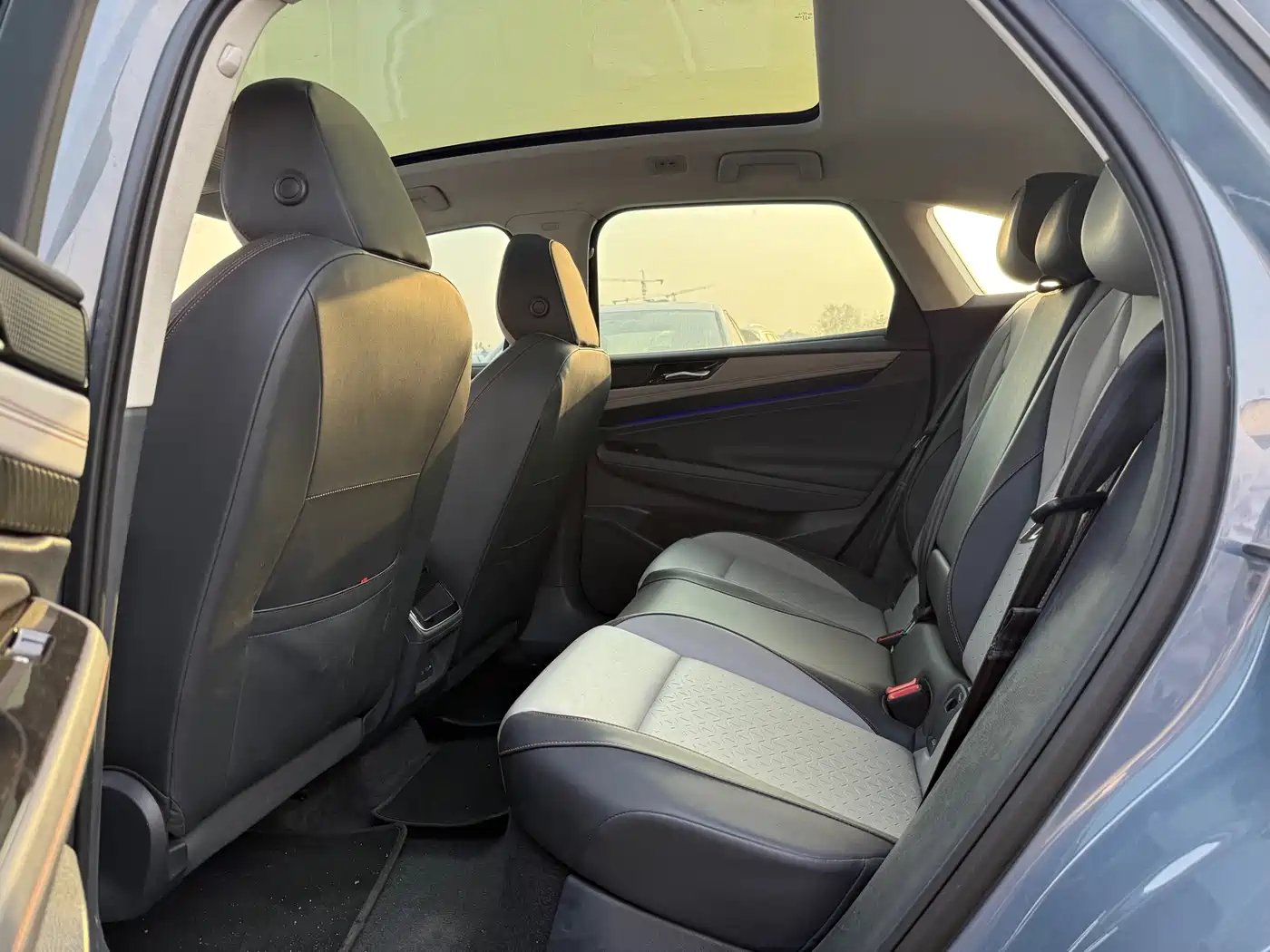 VOLKSWAGEN ID.7 VIZZION