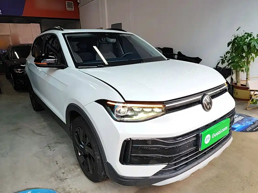 Photo 4 - Volkswagen Tharu