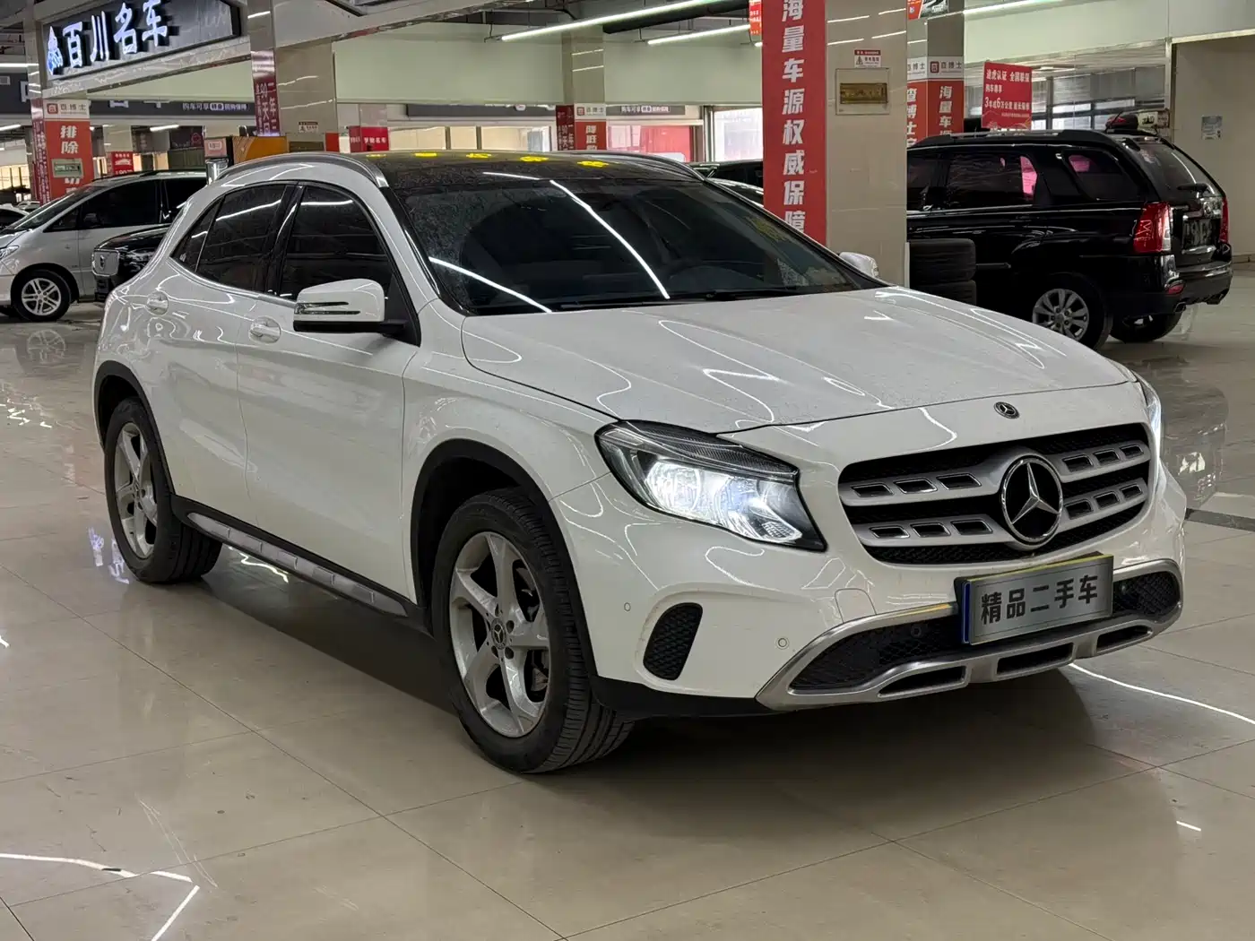 Mercedes-Benz GLA 2018 GLA 200 Dynamic фото 3