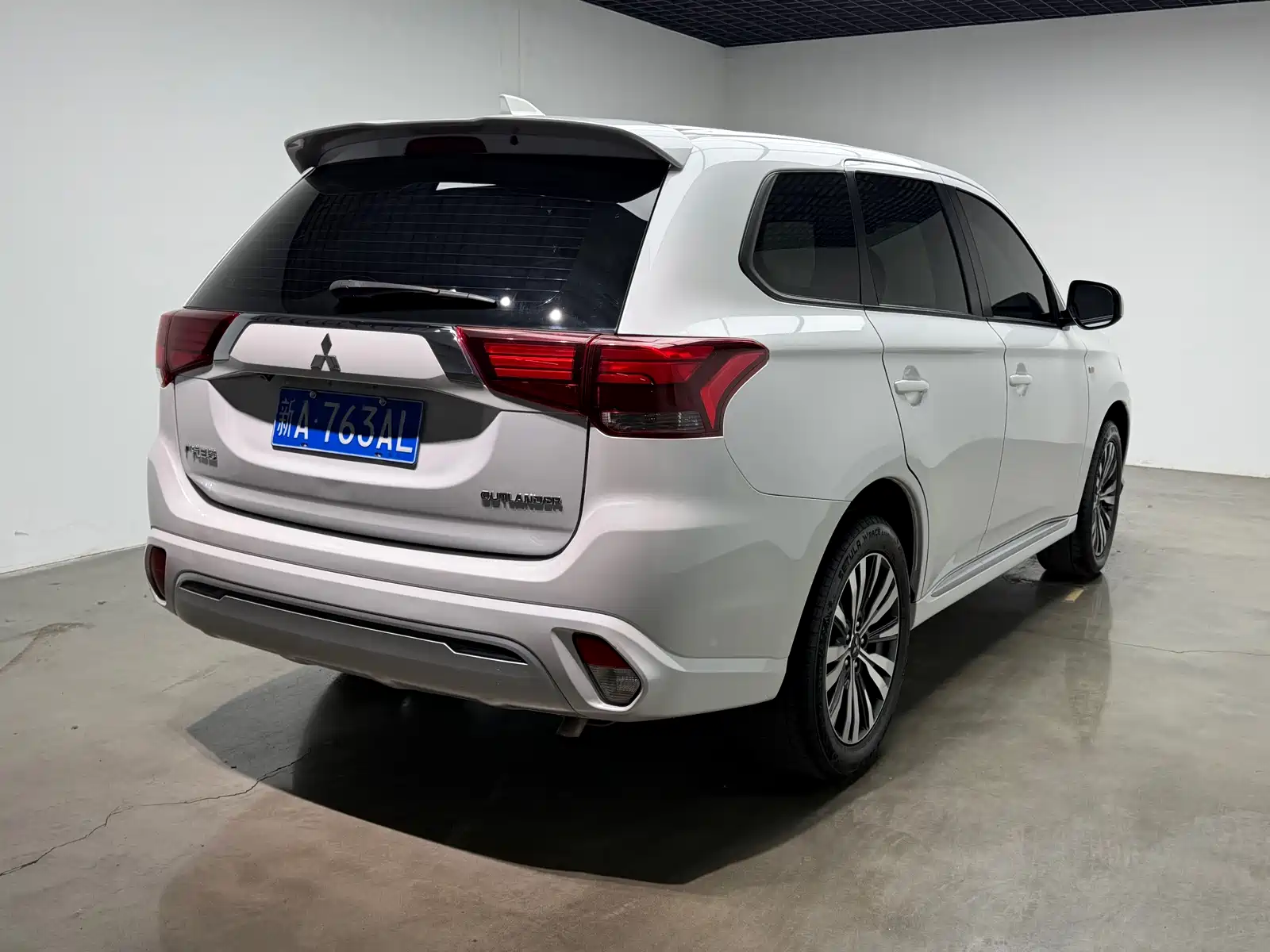 صورة 27 - Mitsubishi Outlander