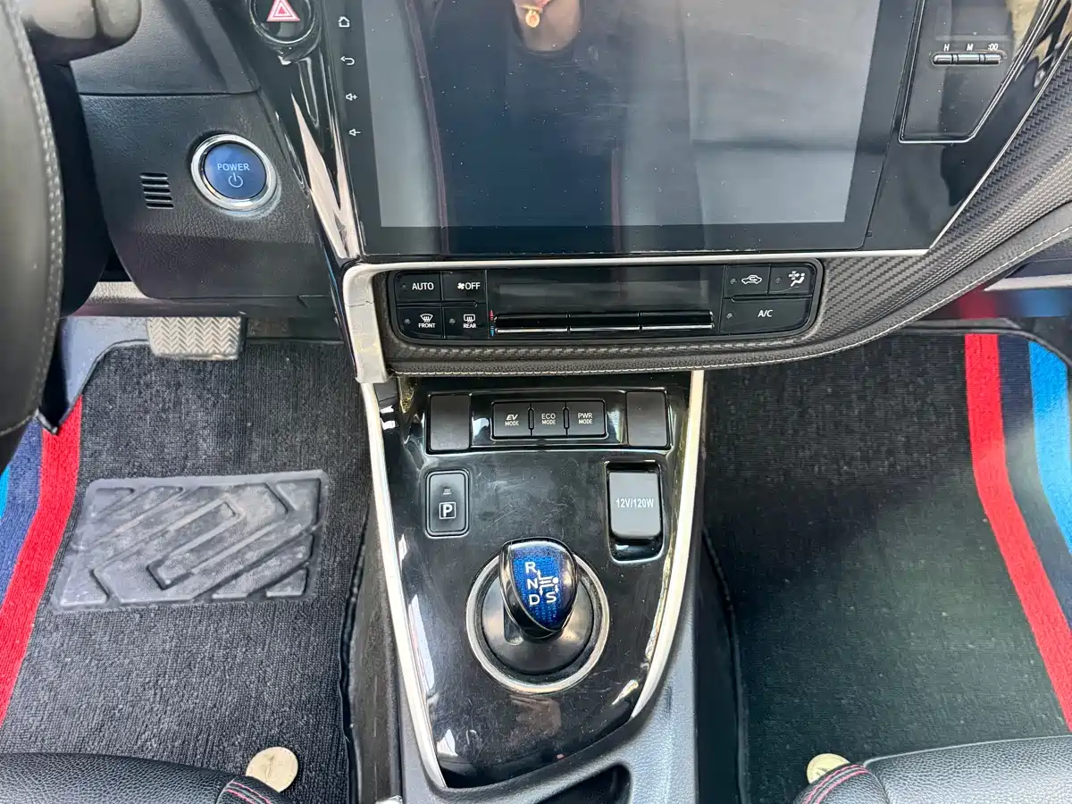 Toyota Levin 2017 Facelift Hybrid 1.8H GS E-CVT Elite Sunroof Edition China V фото 14