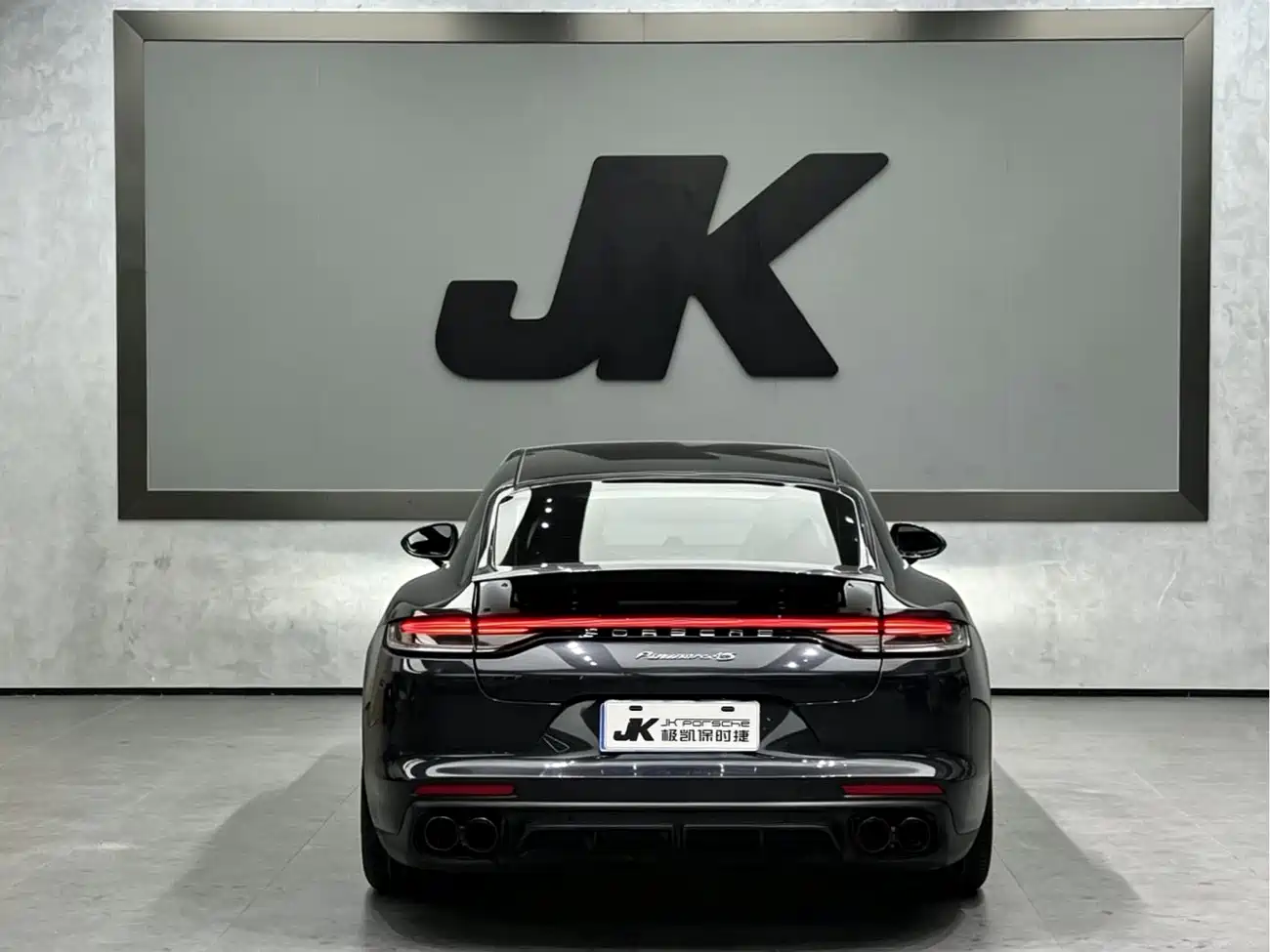 Porsche Panamera 2022 Panamera 4 Executive Long Wheelbase 2.9T фото 5