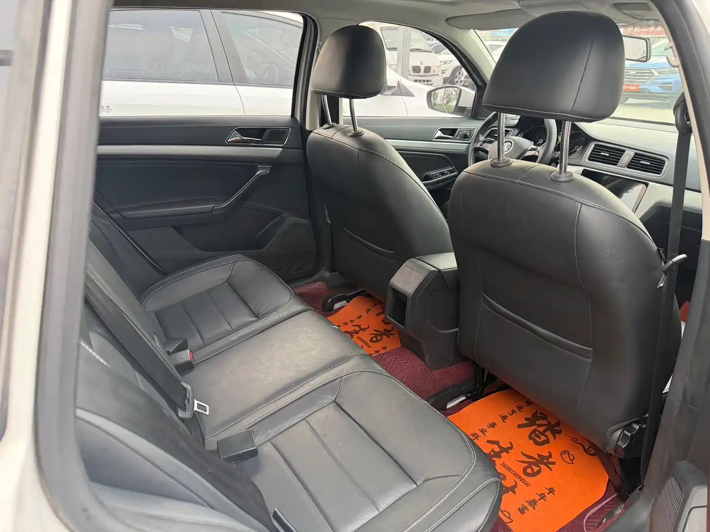 Volkswagen Lavida Tour 2015 1.6L Automatic Comfort Edition фото 12