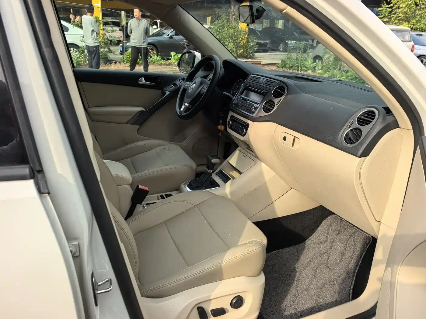Volkswagen Tiguan 2010 1.8TSI Automatic 2WD Elite фото 7