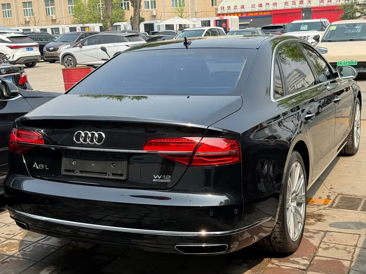Audi A8 2014 A8L 6.3 FSI W12 quattro Flagship фото 27
