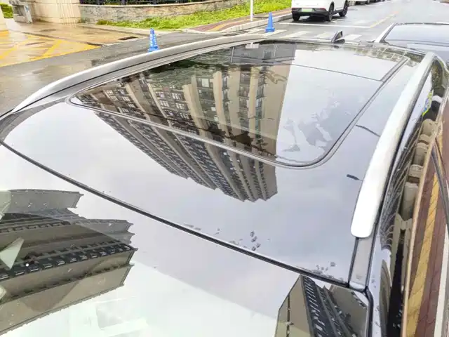 Hongqi HS5 2022 Facelift 2.0T Smart Flag Enjoyment Edition — фото 5