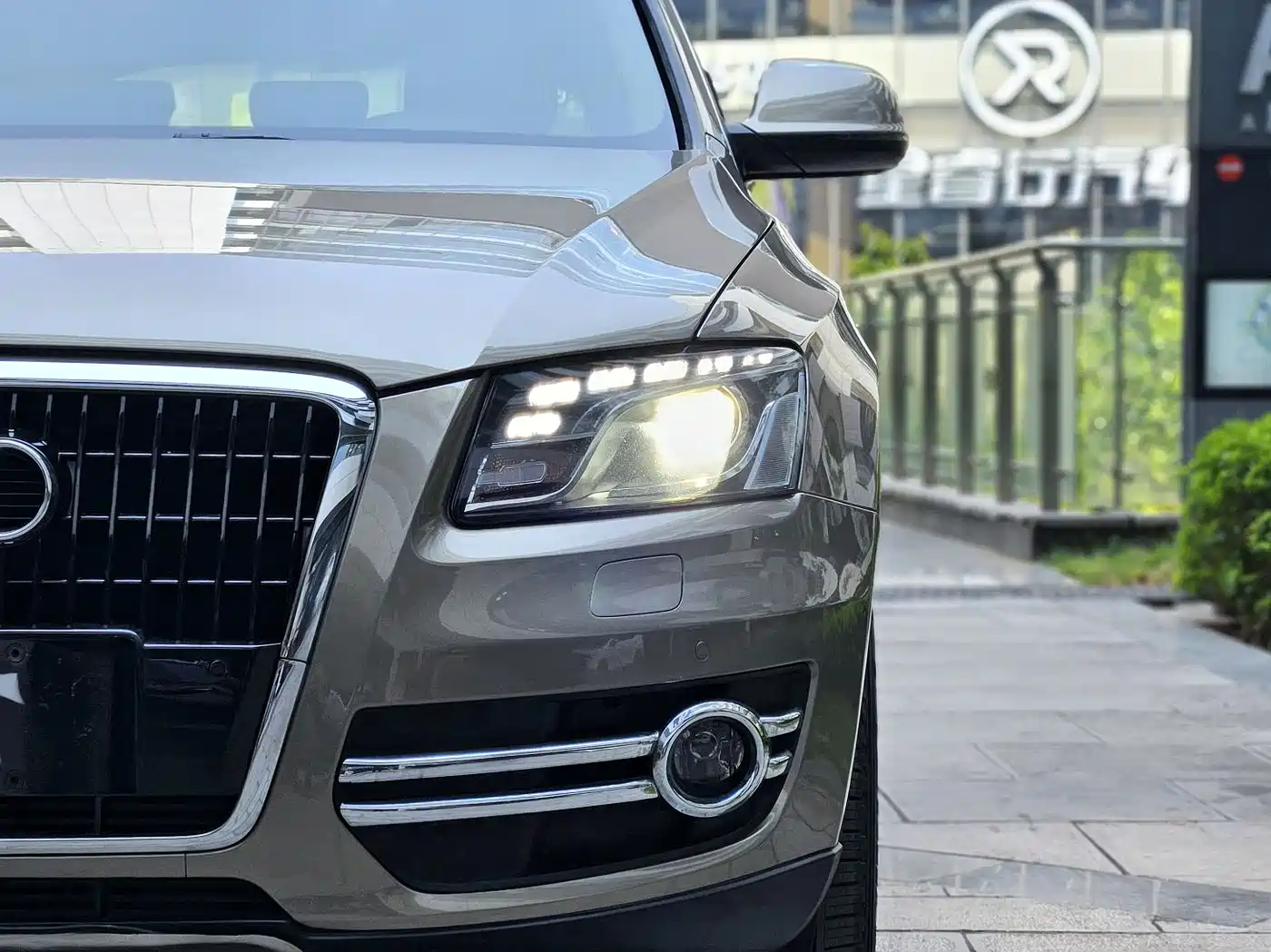Audi Q5 2012 2.0TFSI Technology фото 23
