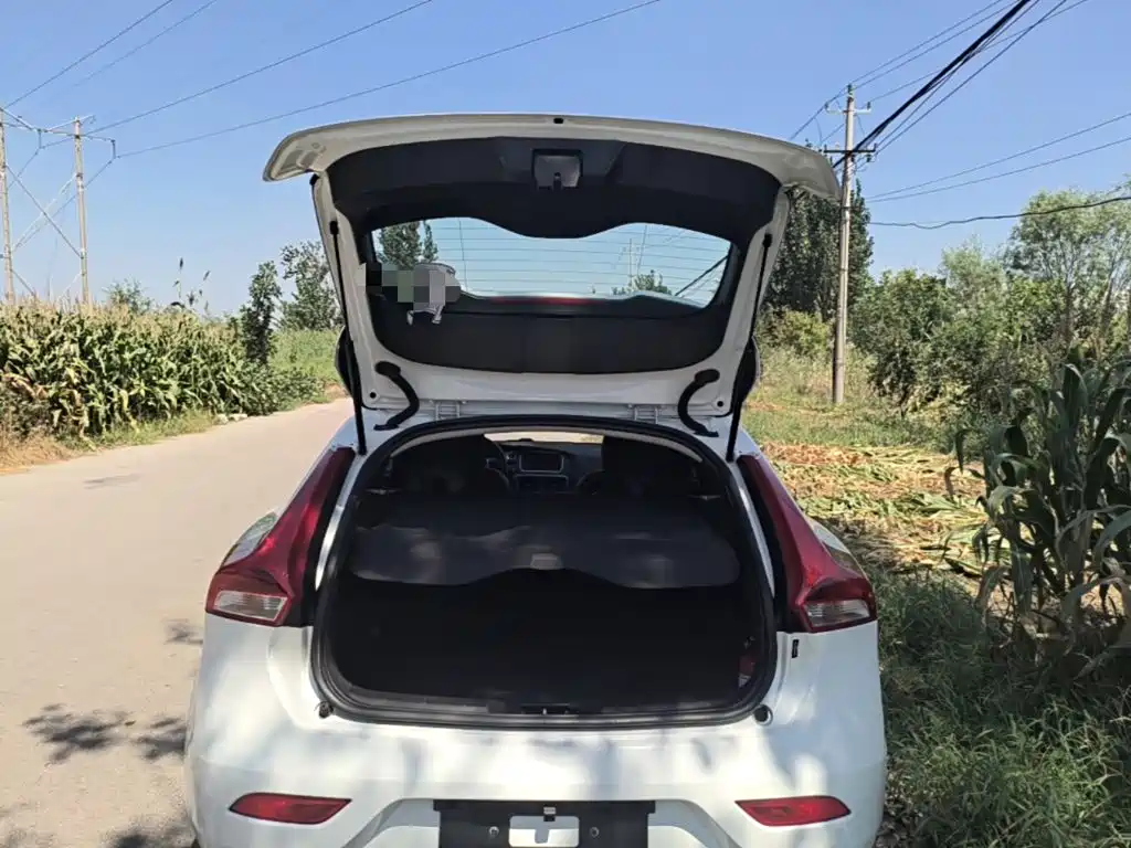 Volvo V40 2017 2017 T3 Inscription
