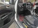 Фото 12 - Ford Kuga