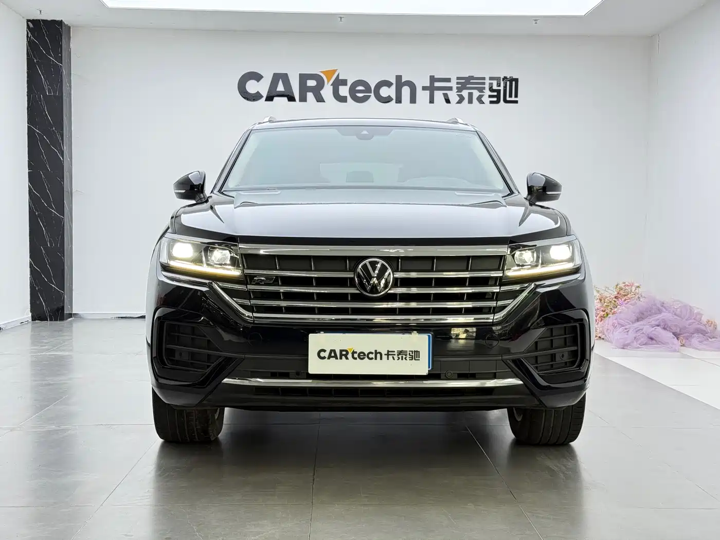 Volkswagen Touareg 2021 2.0TSI R-Line фото 2